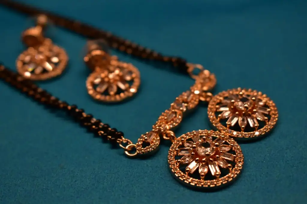 Rose Gold mangalsutra