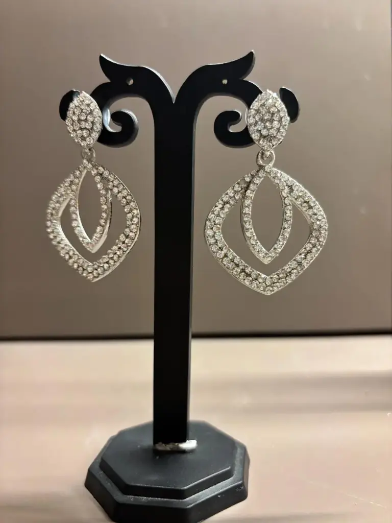 Silver Sparkling Leaf-Pattern Party Earrings