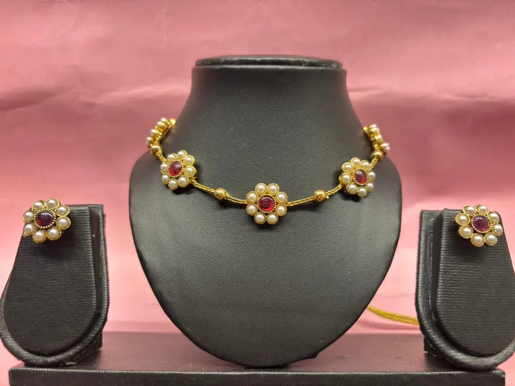 Gold Plated Moti Choker 